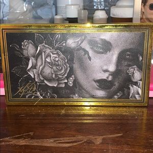 Kay Von D 10year anniversary palette